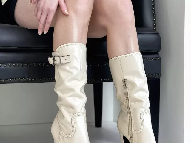 ミニスカ・ショーパン画像まとめ その65（ブーツ編）
