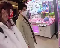 企画ナンパされたスレンダーちっぱいアイドル級ロリ美少女がエロSEX！ソファで痴女りグラインド騎乗位！ 