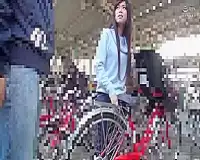 人妻ナンパ｜市営団地の駐輪場で発見した細身で髪がサラサラ長い美熟女♡下半身弄りうっとり♡悶え狂う奥さんの膣奥で大量中出し… 