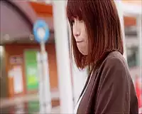 〖TXXX〗婚約中のアラサーバージンが結婚前にAVで処女喪失するエロ動画がこちら 