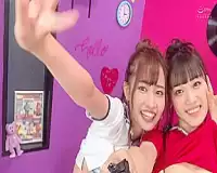 【素人企画＠ハメ撮り】アイドル級ロリ美少女のコンビがえちえちSEX！痴女りW乳首舐め！W騎乗位中出し！ 