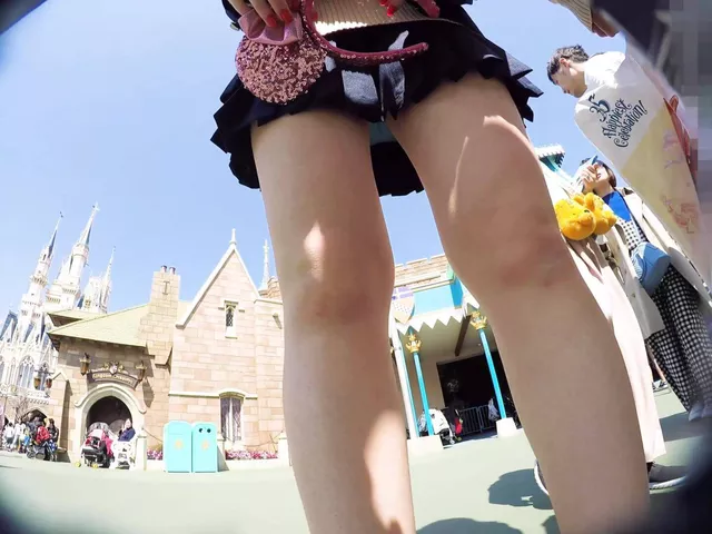 【画像】ぷりぷりな女子高生のふとももでコキコキされた即イキですわ