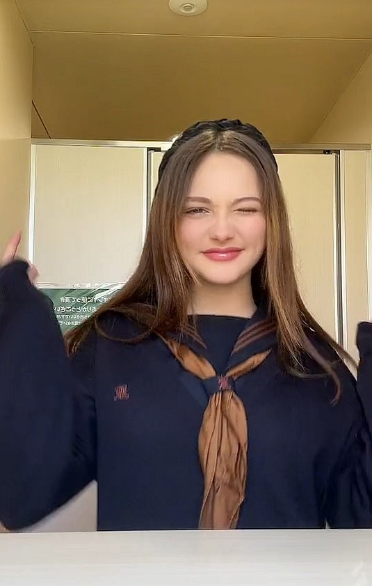 【動画】ウクライナの17歳JK、ほんっとうに可愛いｗｗｗｗｗｗｗｗｗｗ