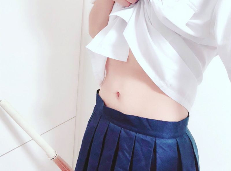 【画像】JKだけどおヘソ撮ったｗｗｗｗ