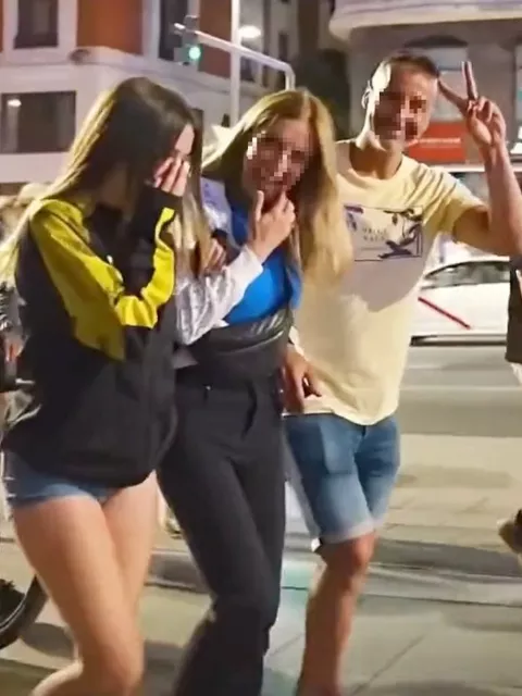 【動画】海外ＪＣ、お尻がプリプリなのに外を出歩いてしまうｗｗｗｗｗｗｗｗ