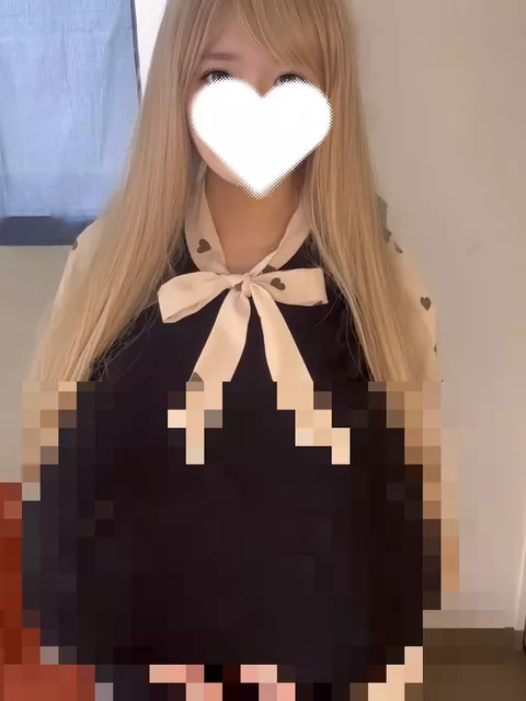 【画像あり】Qカップの女の子「こんなのそそらないですよね…」