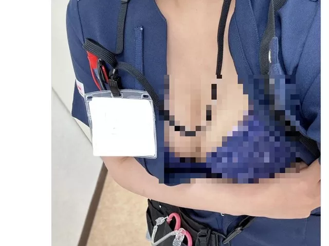【画像あり】美人ナースさん、裏垢のエロ投稿が職場にバレて解雇…