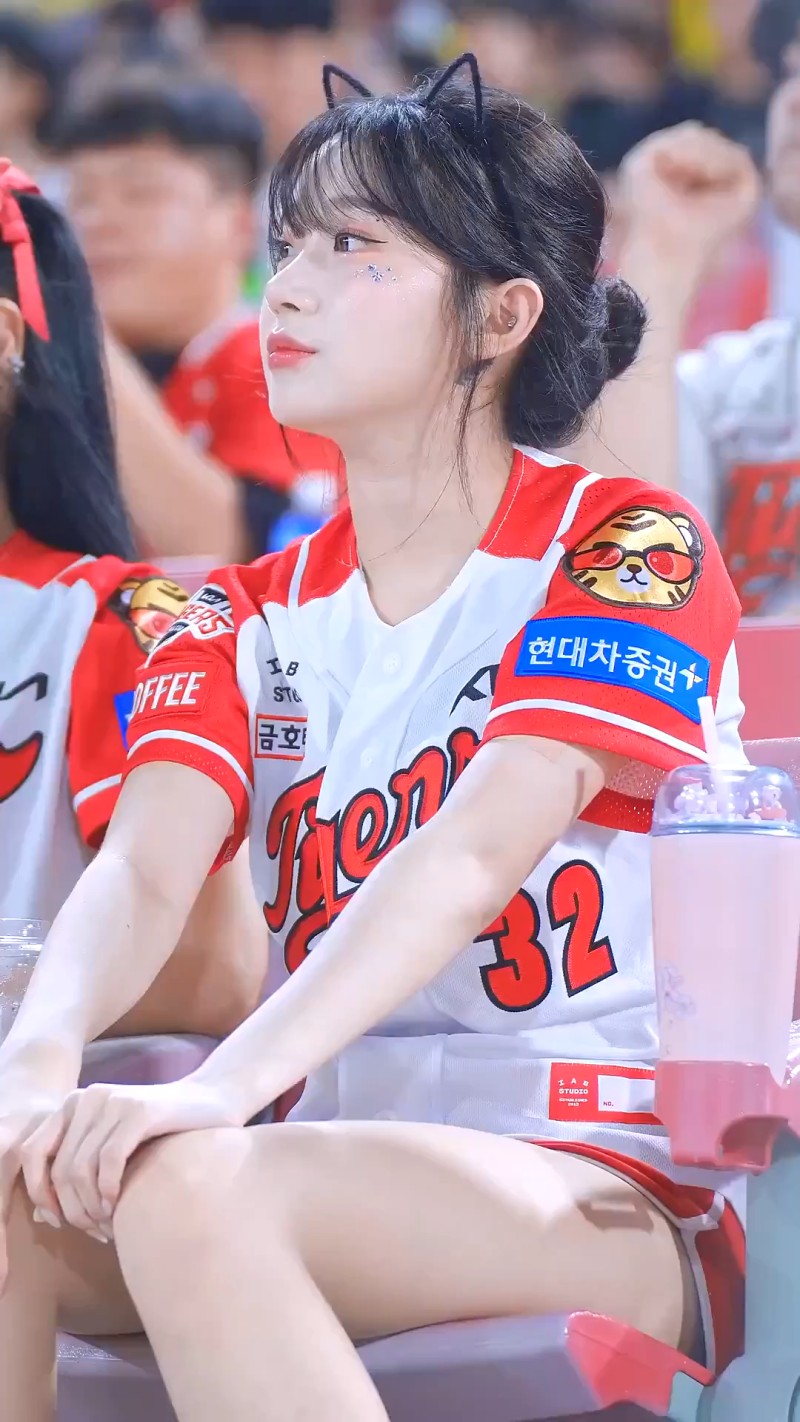【動画あり】WBCの????????台韓チア、とんでもなくエッチ????????