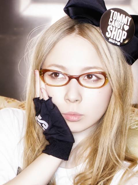 【画像】昭和のおっさんってこの女が可愛いとか言って熱狂してたってマジｗｗｗｗｗｗｗｗｗｗｗｗｗ