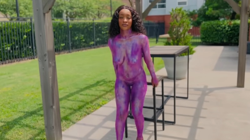 ボディペイントのお姉さんがエロ過ぎて勃起しそうｗｗｗ