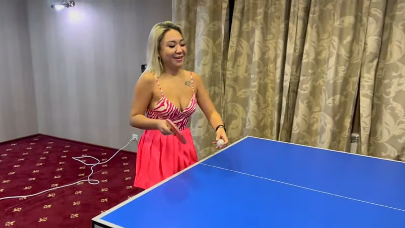 なぜこんな服で卓球をしているのか・・・僕達の為なのか？？