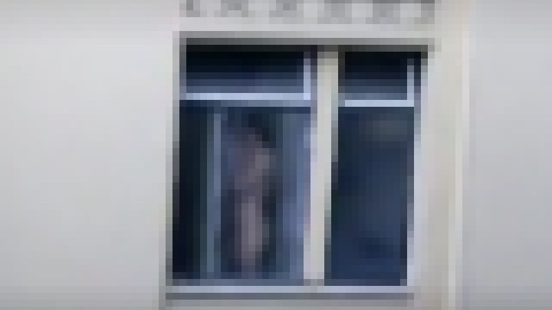 窓際でシャワーを浴びている女性が居るから撮影したようですｗｗｗ