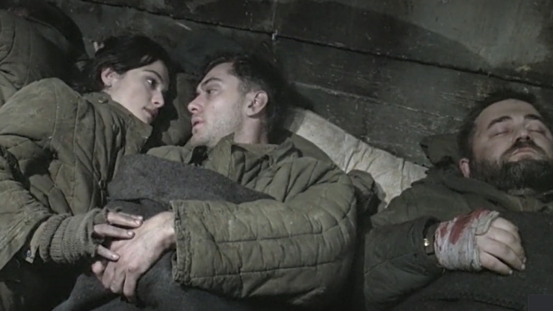 「Enemy at the Gates(スターリングラード)」という映画のセックスシーン！！