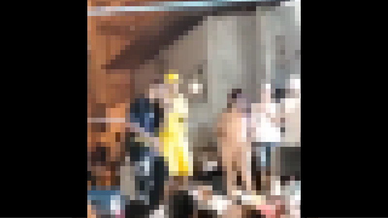 パーティーで泥酔した女の子たちがステージの上で裸になりますｗｗｗ