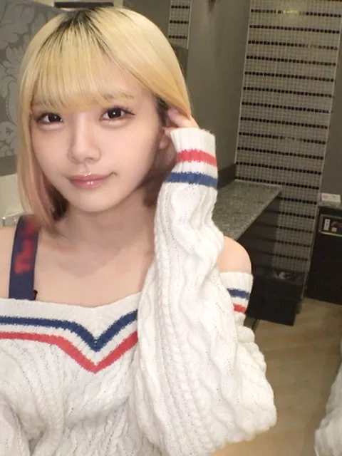 SIRO-5655｜【これぞエロの二刀流！】【責めるのも責められるのも好きすぎて滅！】お口の中が性感帯のどエロい金髪ギャルのフェラは圧巻！趣味は意外にお裁縫？こんなギャルはマジ最高！エロすぎるギャップを爆裂愛して！ 【初撮り】ネットでAV応募→AV体験撮影 2546｜シロウトTV