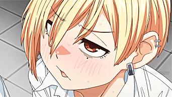 早くチンポ出してっ！今すぐ欲しいの！催淫フェロモンのせいで女子トイレでJKに詰められる男子ｗｗ