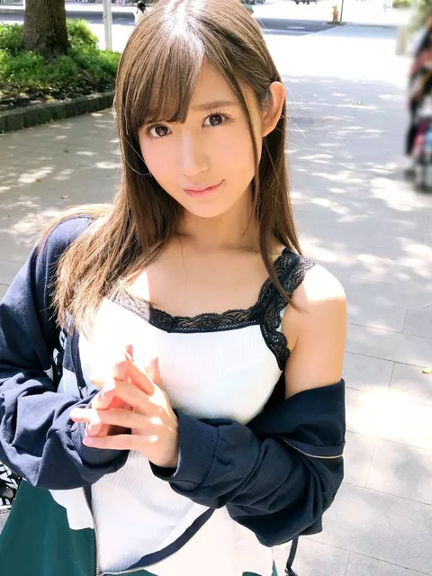 妄想オナニー好きの女子大生/JDが学園漫画シチュと大人のおもちゃでイキ顔射でフィニッシュ