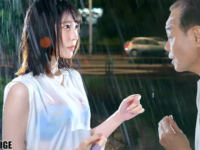 巨乳な婚前カノジョの『瀧本雫葉』がずぶ濡れ服による刺激でNTRを受け複数人に完堕ちする