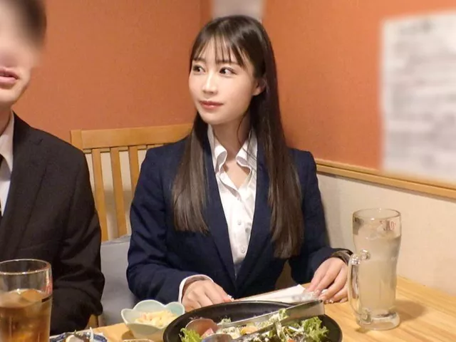 美少女系の新入り後輩OL･･･制服のまま誘惑をされて敏感になり潮吹き&ハメが止まらない