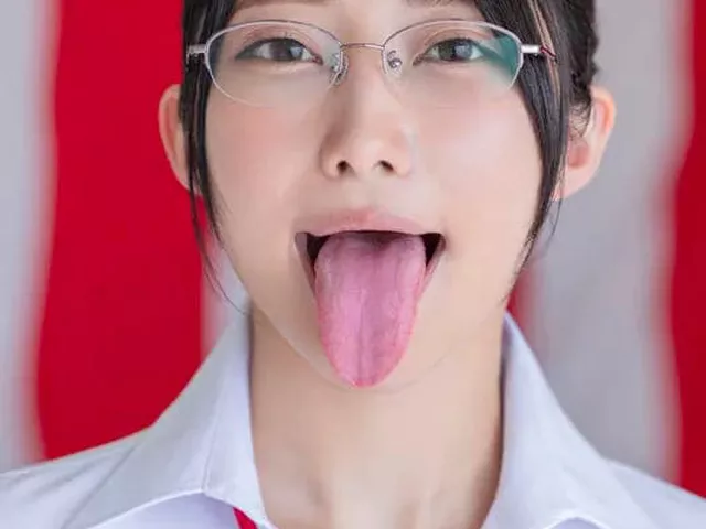 SOD女子社員の秘書『守屋よしの』がフェラチオシンデレラ選手権で顔射･即尺･玉舐めに挑む