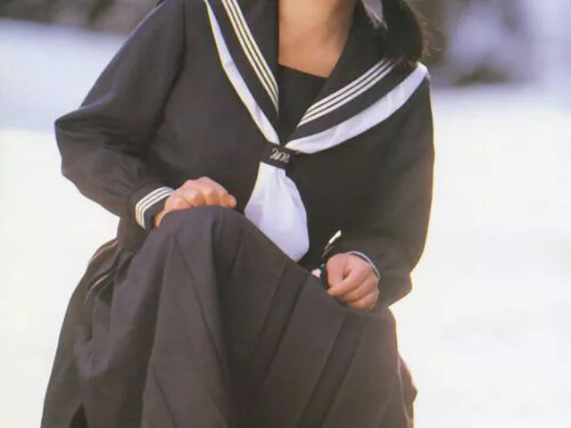 斉藤由貴 透け乳・ポッチ・立マンがエロい！魔性の女優のエロ画像