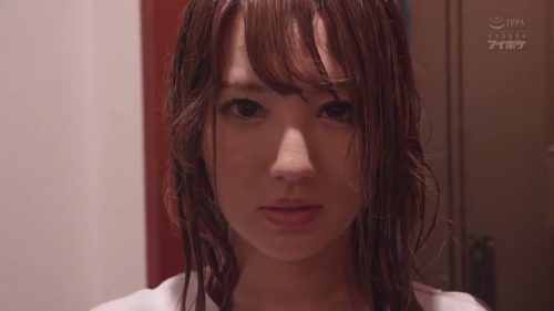 ＜人妻×寝取り×中出し＞ご近所の人妻が突然訪ねてきて家に入れたのだが…