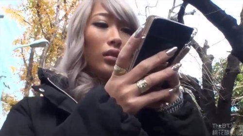 【AIKA】＜ギャル×中出し＞僕の知り合いのギャルは撮影会で知り合った男を誘惑し中出ししてと懇願してくるド変態