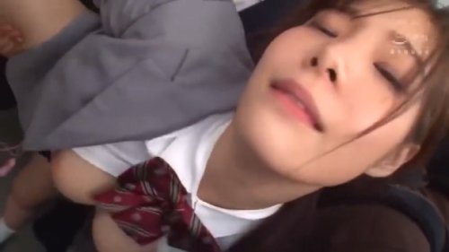 【結城りの】《エロ動画×JK･痴漢》僕は学校の図書館で一目惚れしたJK女の子をストーキングし満員電車内で痴漢＆レイプしてやったｗ