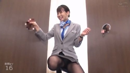 【南まゆ】《エロ動画×CA･MM号》採用試験が難度の大手航空会社に勤務するCAのお姉さんがマジックミラー号で壁から生えた無数のチンポを即抜きチャレンジｗ