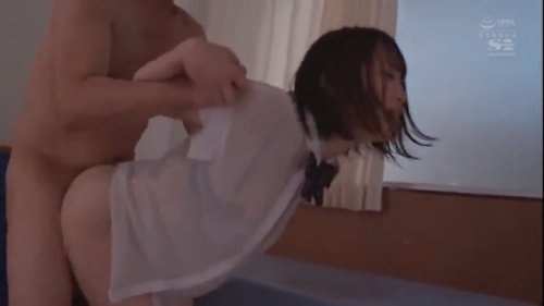 【架乃ゆら】《エロ動画×JK･男性教師》僕は記録的な豪雨の日に帰宅困難になった教え子JKと一線を越え何度もハメまくってしまった台風の夜の出来事