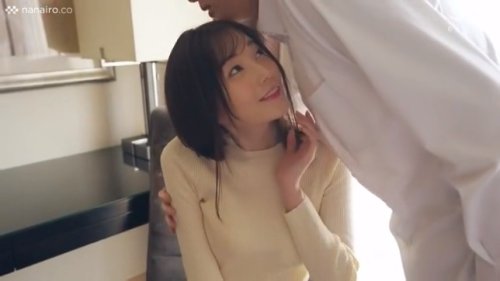 【本田もも】《エロ動画×JD》「エッチな気分になっちゃう❤」普段な清楚系な真面目な現役女子大生のお姉さんが男性に身体を触られるとエッチにスイッチが入り昼間っからビジホで濃厚SEX