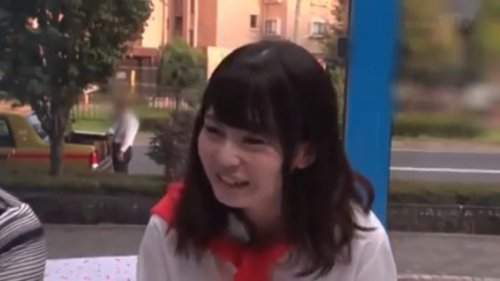 《エロ動画×MM号》マジックミラー号企画！ナンパした美少女にお兄さんの筆おろしをお願いしてみた