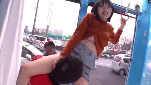 《エロ動画×MM号･JD》街中で見付けた素敵なカップルを捕まえ彼女（21歳）だけをマジックミラー号に残し彼氏は外へ！あの手この手で彼女を寝取り中出しまでする始末ｗ