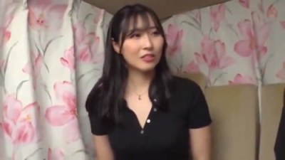《エロ動画×素人･人妻》品川在住の清楚なセレブ妻がロケ車で貪り尽くされ心も身体もメロメロに溶かされる淫らな姿