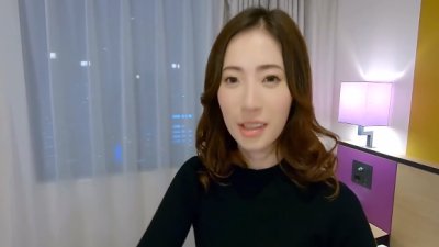 《エロ動画×素人･人妻》ナンパした素人妻と食事の後はホテルIN旦那に秘密の濃厚な時間を過ごして最後は一気に中出し