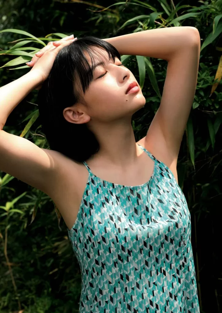 出口夏希の脇や谷間がエロすぎるｗｗｗｗ