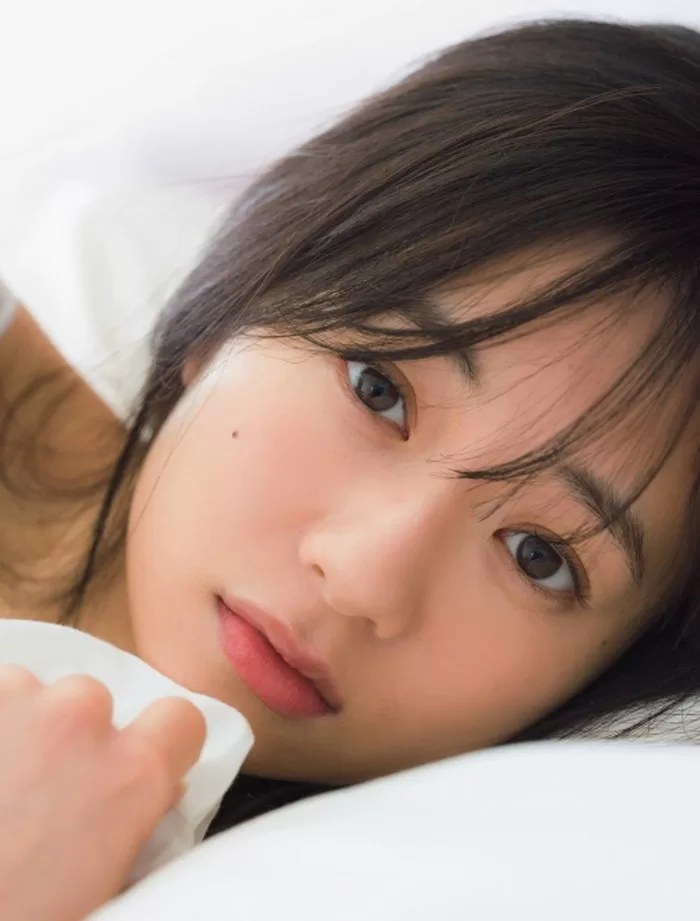 伊藤萌々香のヌード、水着グラビア画像125枚