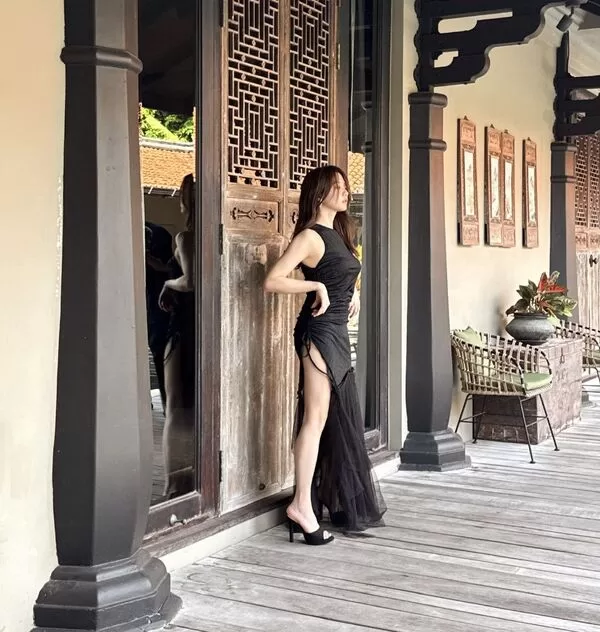 森香澄のエチエチ黒ドレス姿が「いいカラダ」と話題にｗｗｗｗ