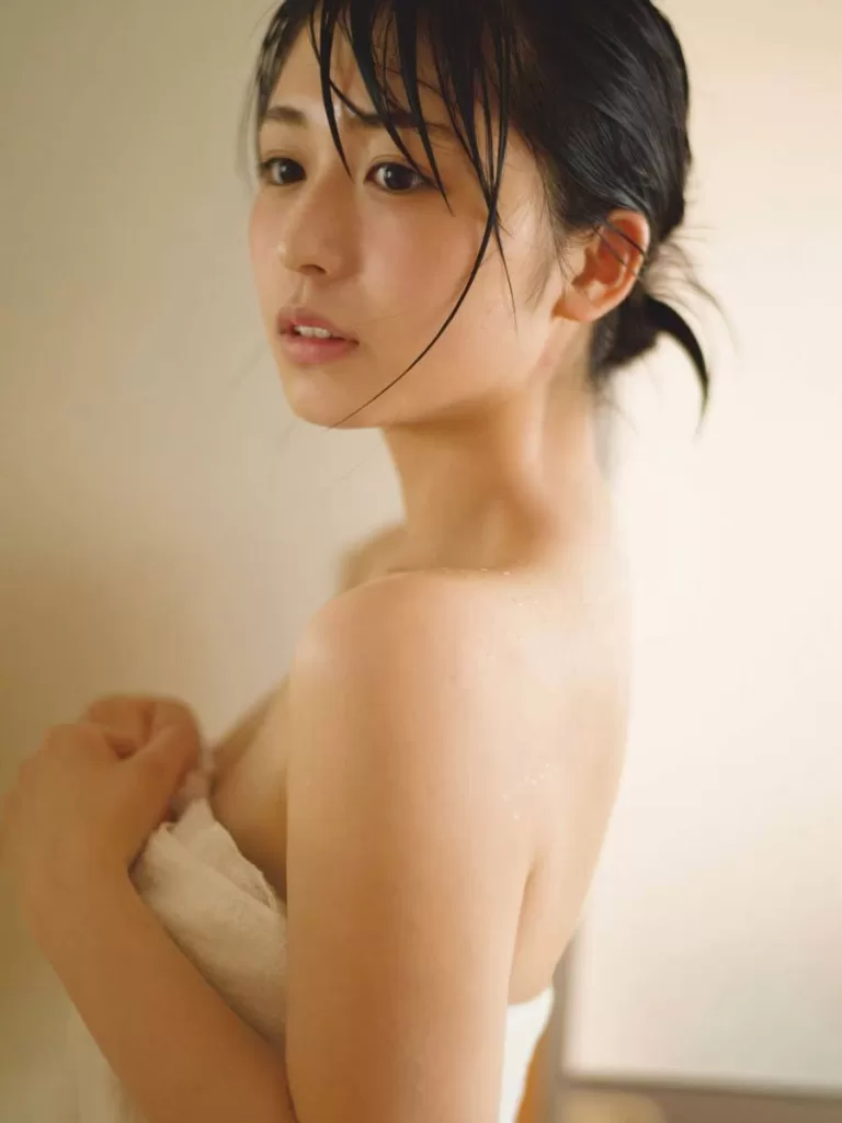 長濱ねるの水滴おっぱいがシコすぎるｗｗｗｗｗ