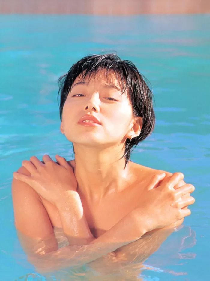 本上まなみのヌード、水着グラビア画像150枚