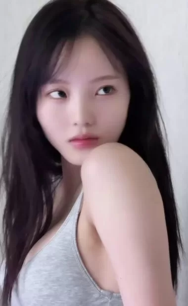 本田真凜の谷間おっぱい！ついに水着を解禁でオフショットがエロすぎるｗｗｗｗ