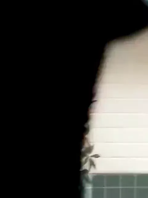 レディーガガのフルヌードでおっぱいどころかお股の線まで丸見えにｗｗｗｗ
