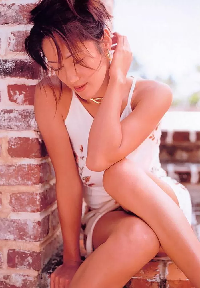 遠藤賀子のヌード、水着グラビア画像107枚