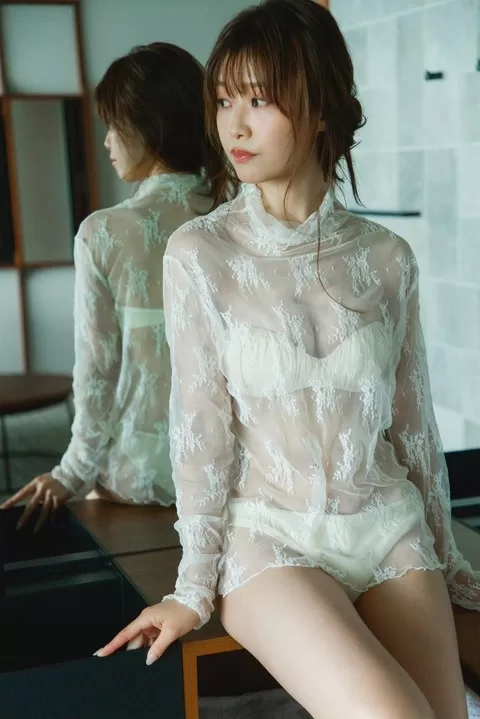 【画像】現役ABEMAアナウンサー西澤由夏のスケスケおっぱいがエロすぎるｗｗｗｗ