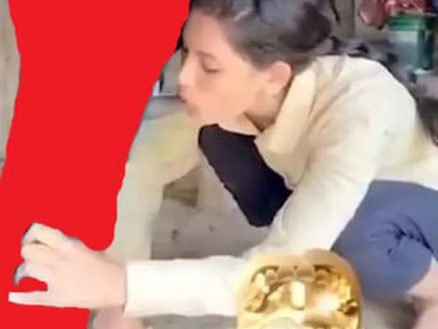 【無●正】インド人美女、9歳の男の子にフ○ラチオして炎上してしまう（動画あり）