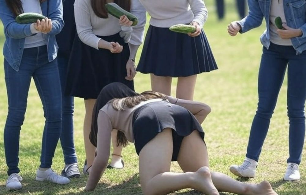 【悲報】女子大生のイジメ、工ロすぎるｗｗｗｗｗｗｗｗｗｗｗｗｗｗ