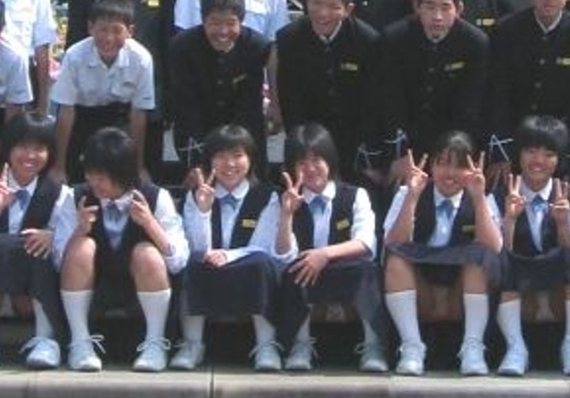 【画像あり】女子中 学生さん、パンチラしすぎだろｗｗｗｗｗｗｗｗｗ