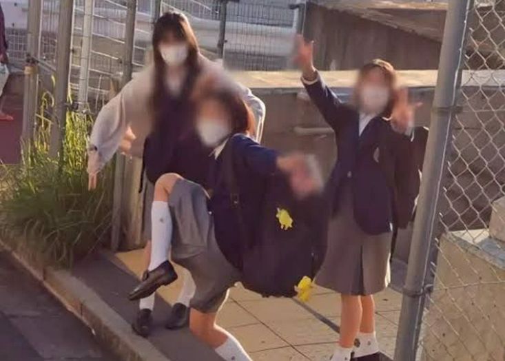 【画像】グーグルマップに女子 高生ｗｗｗｗｗｗｗｗｗｗｗｗ