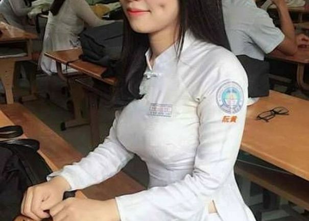 【画像】アオザイとかいうド ス ケ ベ民族衣装ｗｗｗｗｗｗｗｗｗｗｗｗｗ