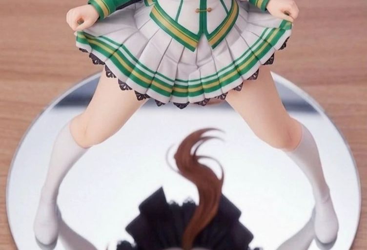 【画像】サイレンススズカのフィギュア、えっ ちすぎるｗｗｗｗｗｗｗｗｗｗｗｗｗ